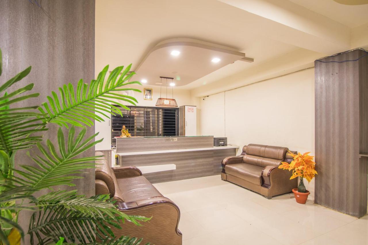 Hotel Yogiraj Palace Shegaon Bagian luar foto